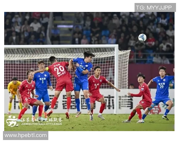 绿茵争锋豪门激战赛场风云再起见证足球荣耀时刻